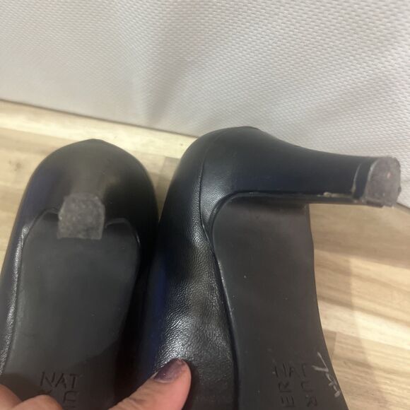 Authentic Naturalizer Womens Michelle Black Pumps Size 8.5 - Picture 10 of 11